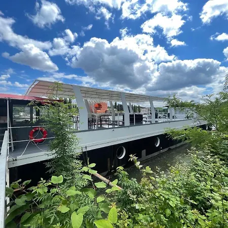 Botel Charmante Dans Péniche Avec Terrasse Privée Et Vue Imprenable *