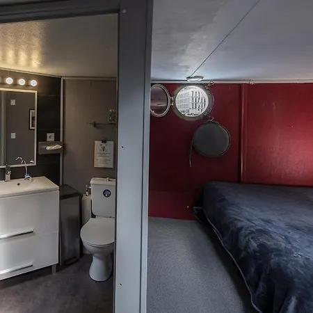 Botel Charmante Dans Péniche Avec Terrasse Privée Et Vue Imprenable La Mulatiere